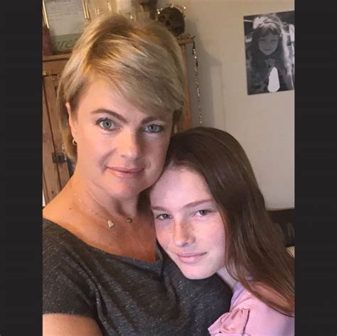 erika eleniak daughter.